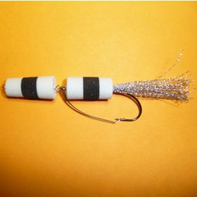 Приманка джиговая Флажок 124 White - Black - White Россия