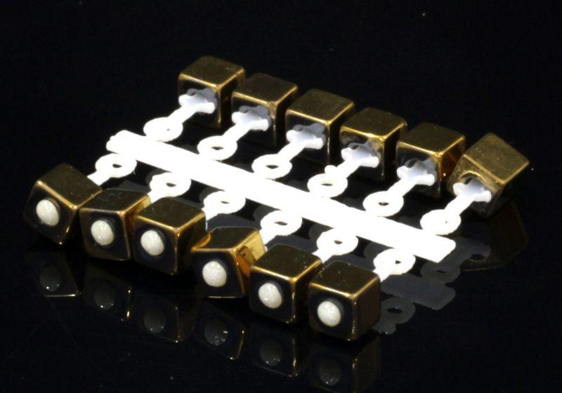 Микро-Бис Куб 2.8мм золото Россия