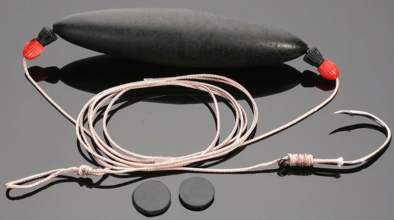 Готовая сомовая оснастка Mikado Intro Cat c подводным поплавком HIC089-4/0