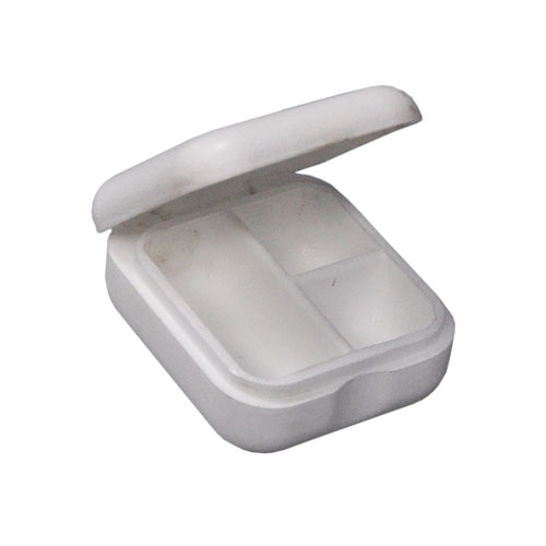 Мотыльница Экстра 38 большая 3-х секционная 7х6х3см Россия